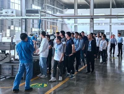 新能源電驅(qū)動行業(yè)專家一行到人本蕪湖園區(qū)參觀交流